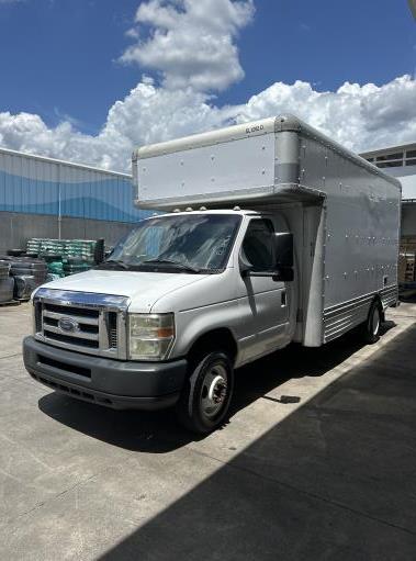 Used 2010 17 ' Box Truck for sale