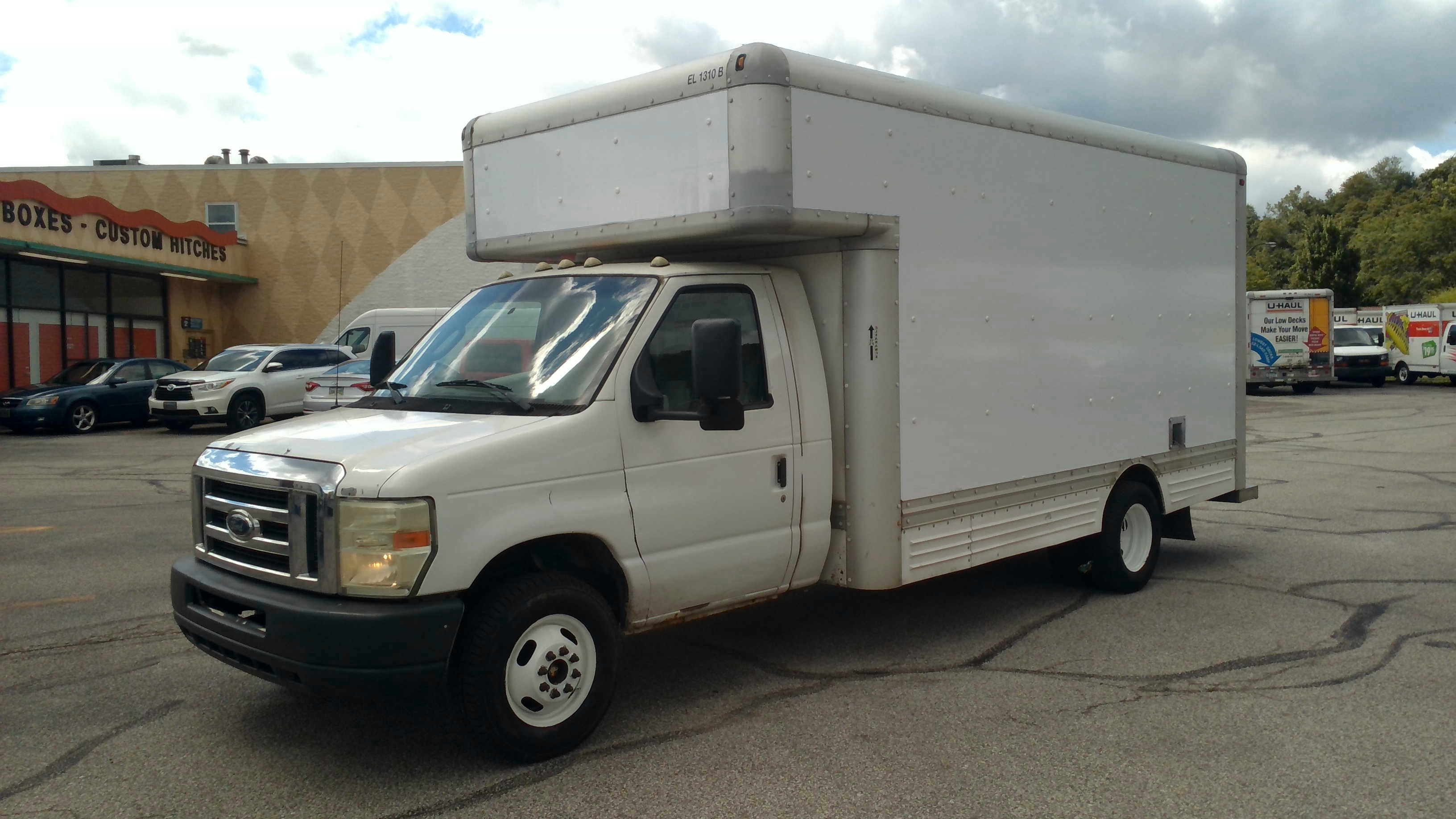 Used 2008 17 ' Box Truck for sale