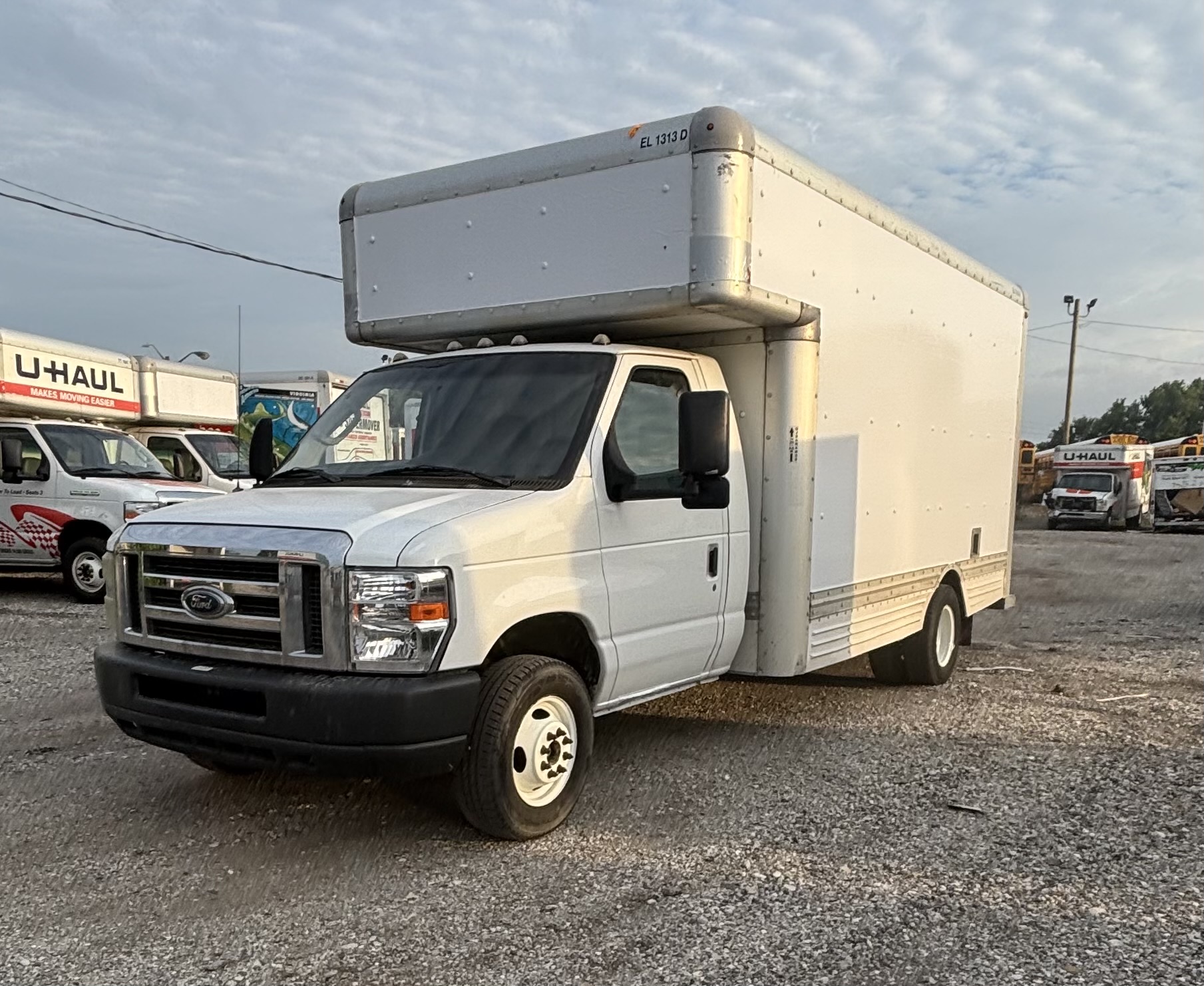 Used 2010 17 ' Box Truck for sale