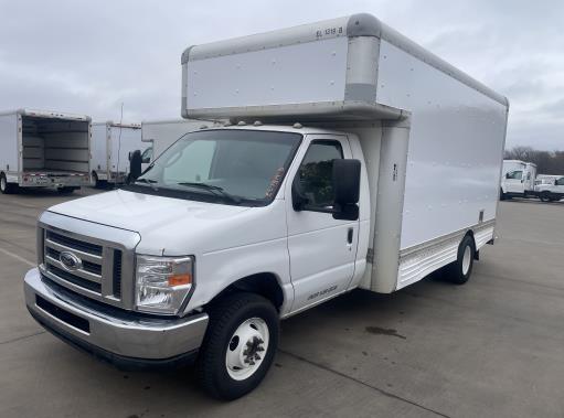 Used 2008 17 ' Box Truck for sale