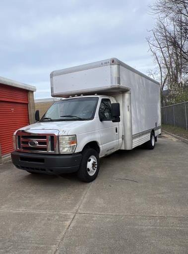 Used 2008 17 ' Box Truck for sale