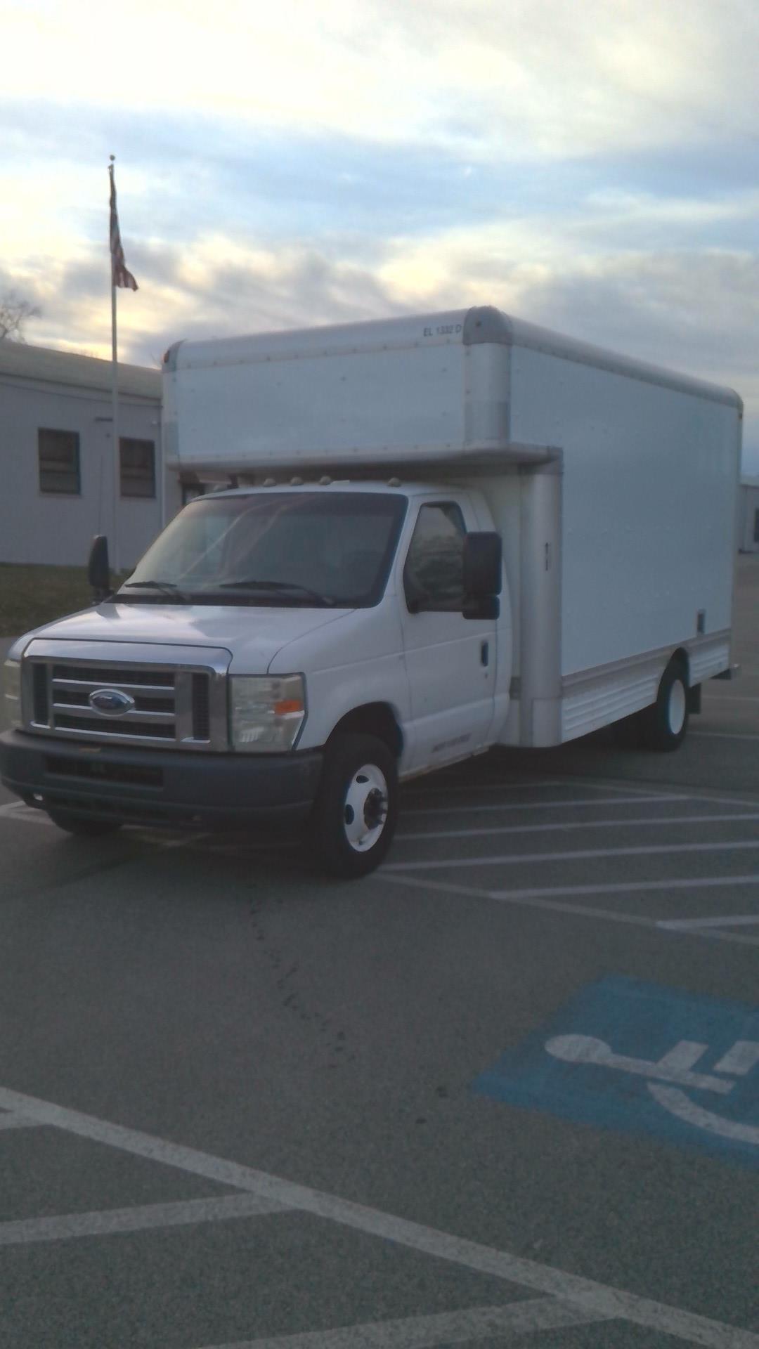 Used 2010 17 ' Box Truck for sale