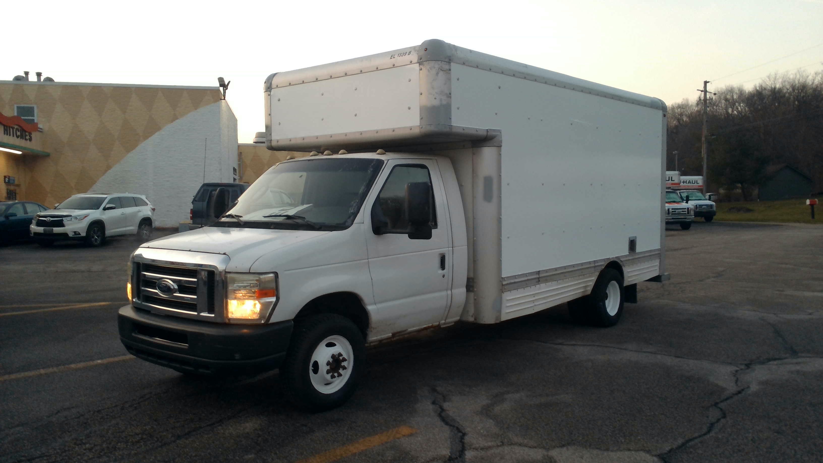 Used 2008 17 ' Box Truck for sale