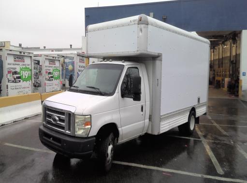 Used 2010 17 ' Box Truck for sale