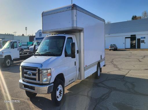 Used 2009 17 ' Box Truck for sale