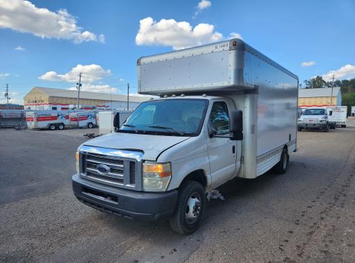 Used 2010 17 ' Box Truck for sale