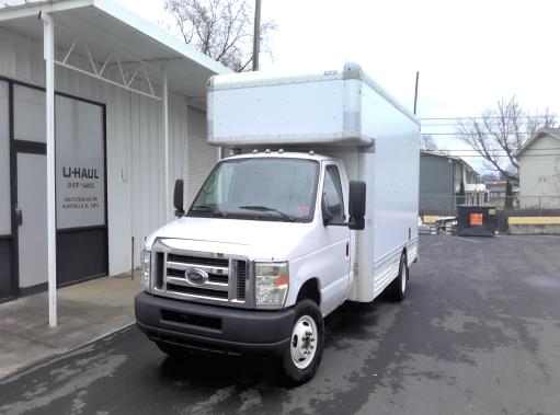Used 2010 17 ' Box Truck for sale
