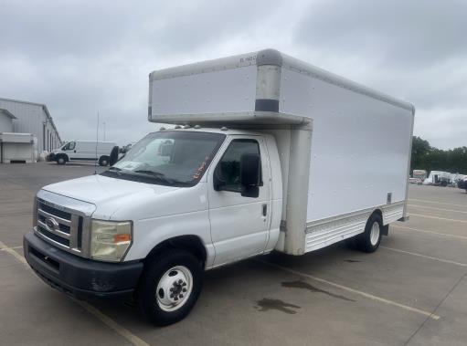 Used 2009 17 ' Box Truck for sale