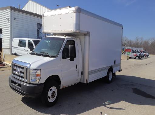 Used 2010 17 ' Box Truck for sale