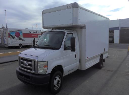 Used 2010 17 ' Box Truck for sale
