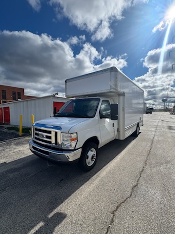 Used 2010 17 ' Box Truck for sale