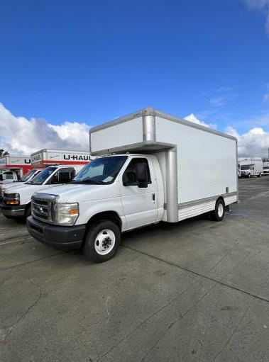 Used 2009 17 ' Box Truck for sale