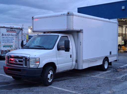 Used 2010 17 ' Box Truck for sale