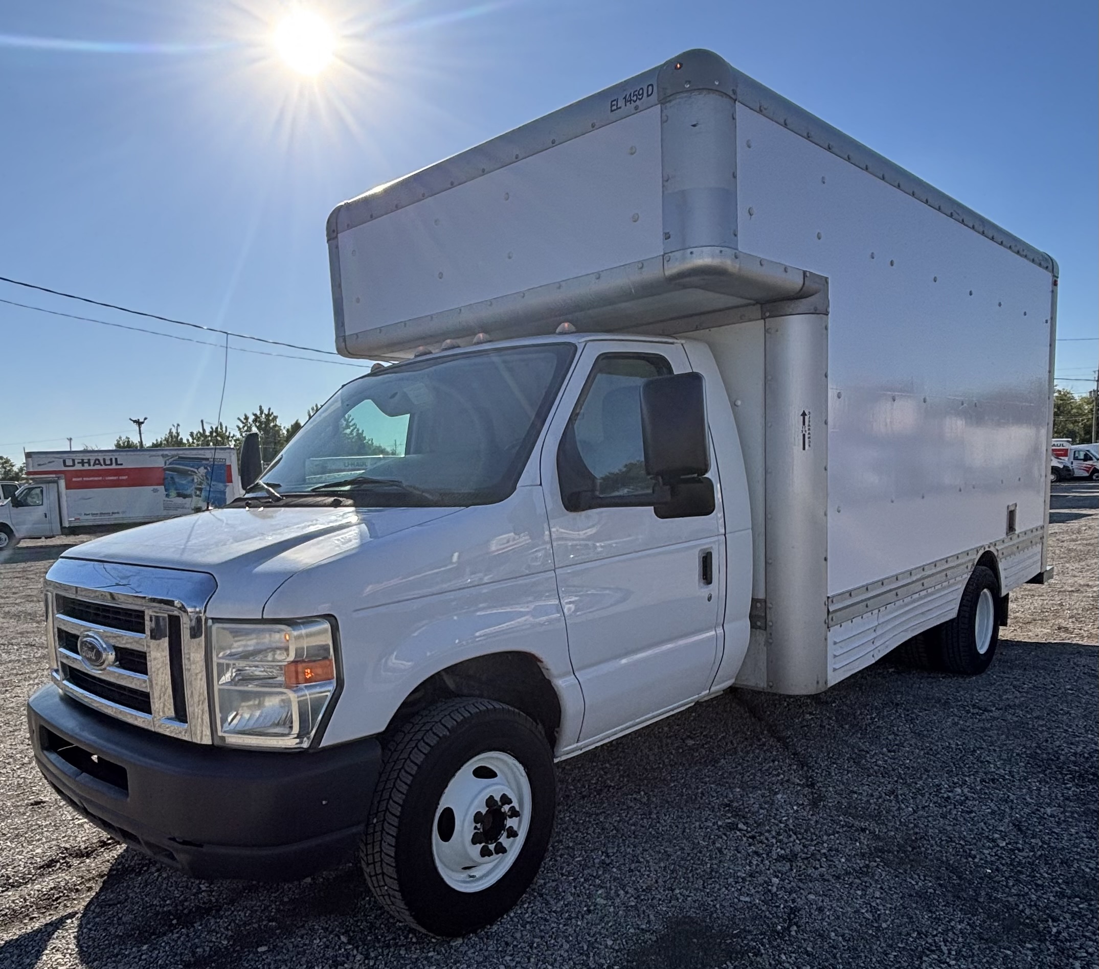 Used 2010 17 ' Box Truck for sale