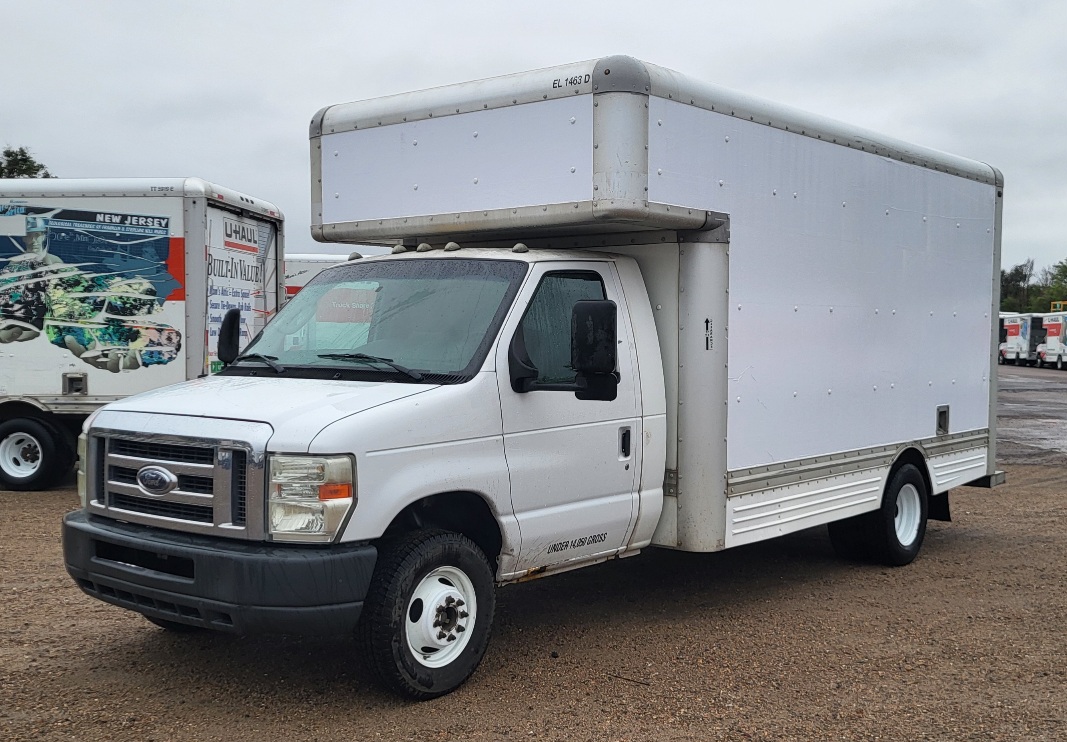 Used 2010 17 ' Box Truck for sale