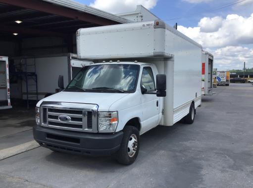 Used 2009 17 ' Box Truck for sale