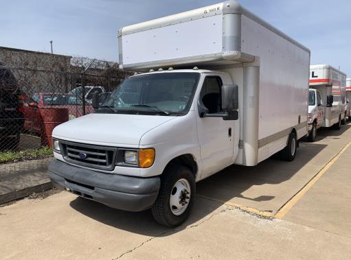 Used 2007 17 ' Box Truck for sale