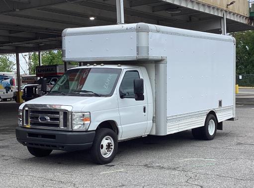 Used 2009 17 ' Box Truck for sale
