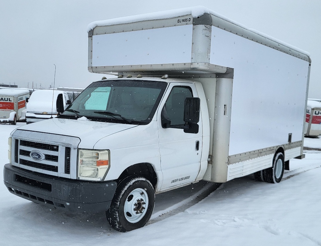 Used 2010 17 ' Box Truck for sale