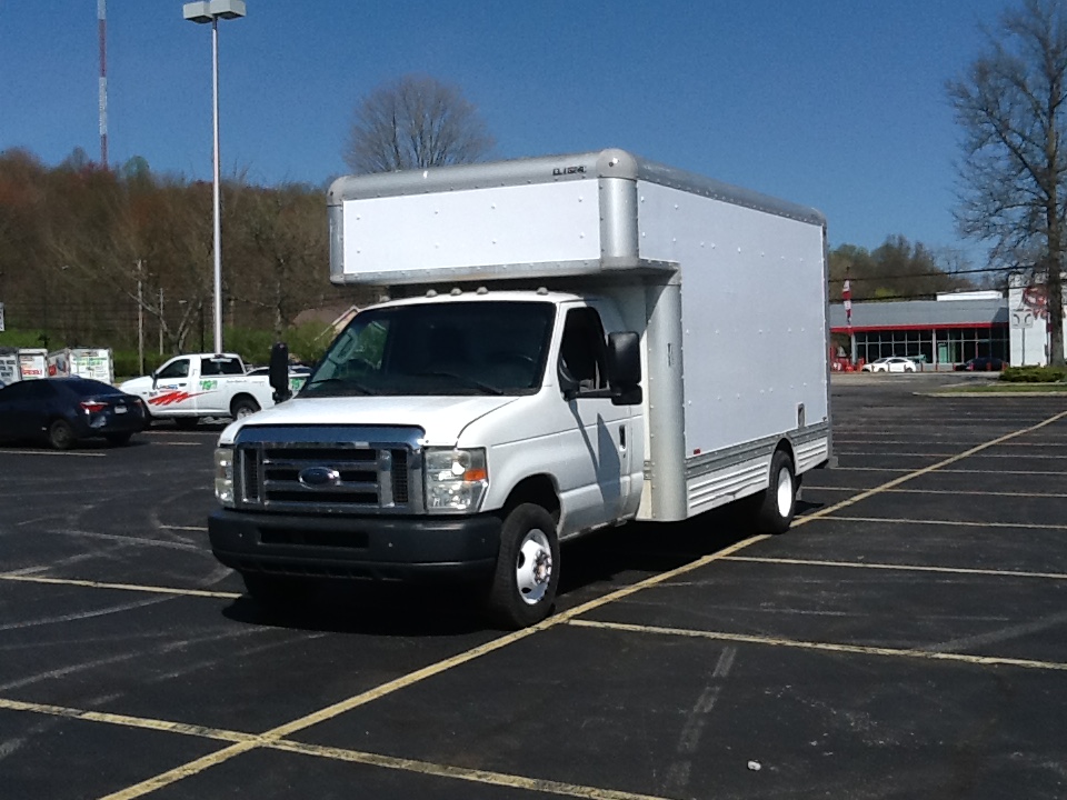 Used 2009 17 ' Box Truck for sale