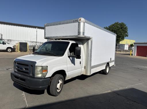 Used 2009 17 ' Box Truck for sale