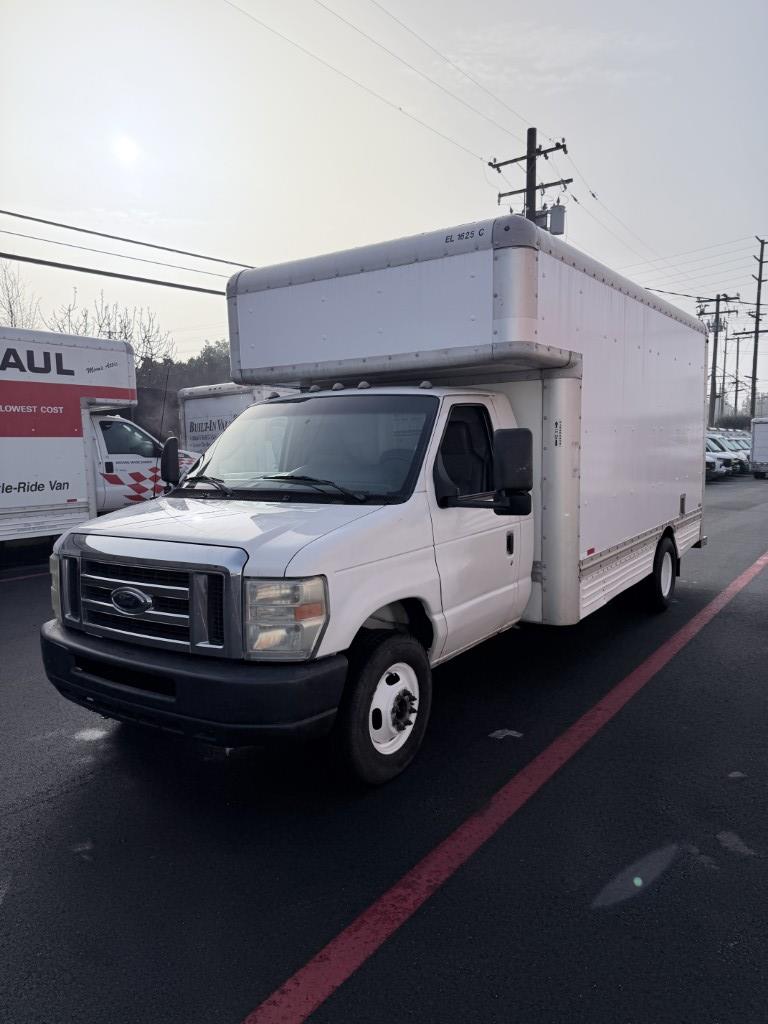 Used 2009 17 ' Box Truck for sale