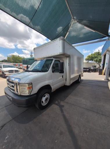 Used 2009 17 ' Box Truck for sale