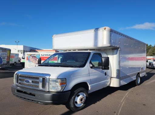 Used 2009 17 ' Box Truck for sale