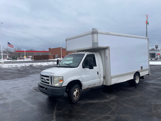 Used 2009 17 ' Box Truck for sale