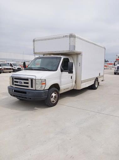 Used 2009 17 ' Box Truck for sale