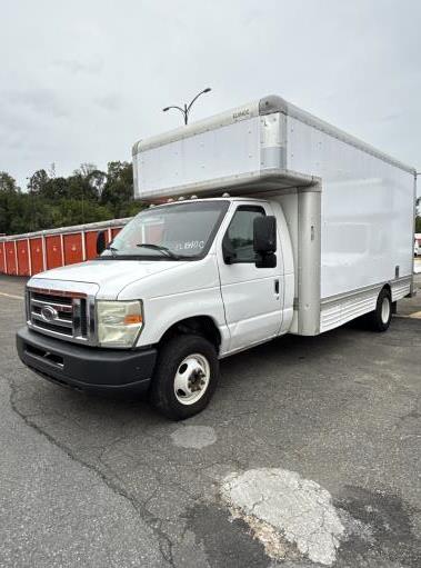 Used 2009 17 ' Box Truck for sale