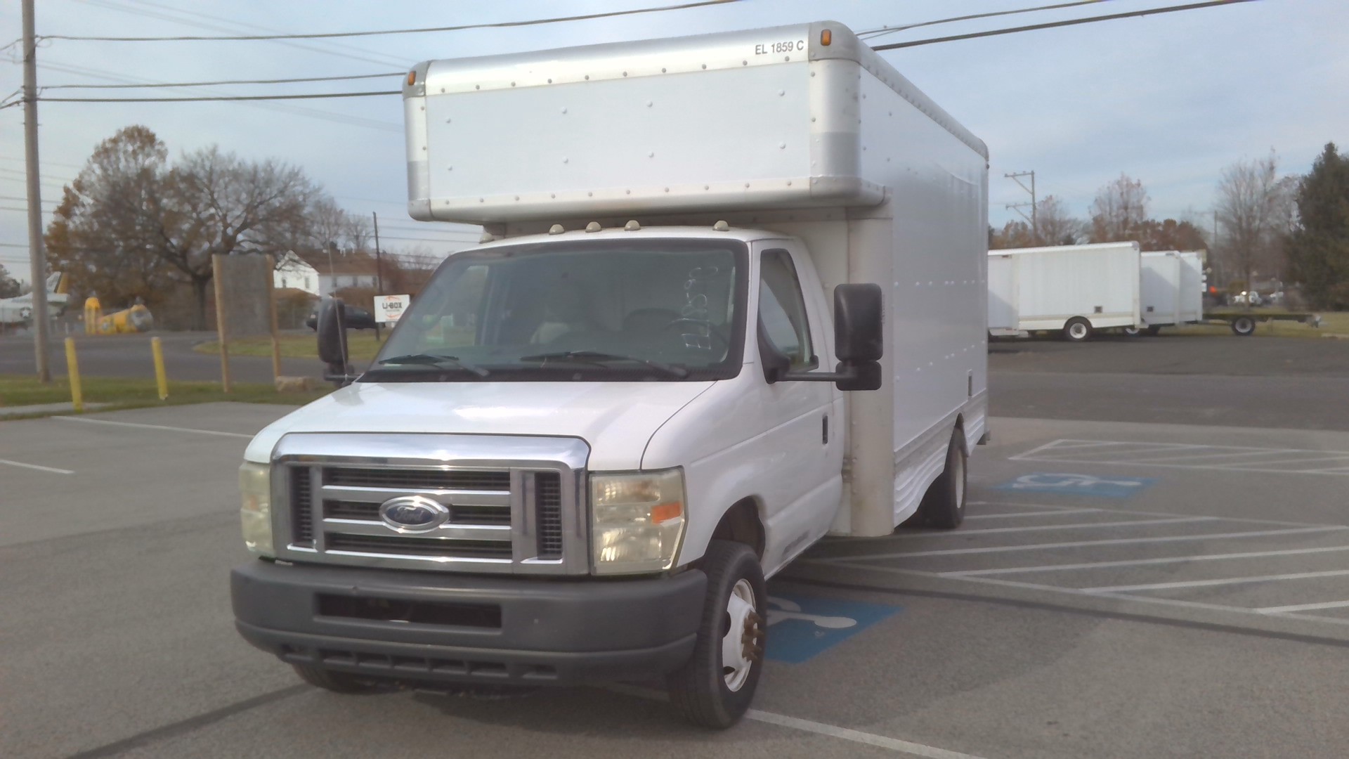 Used 2009 17 ' Box Truck for sale