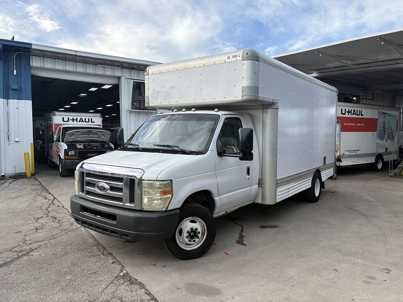Used 2009 17 ' Box Truck for sale
