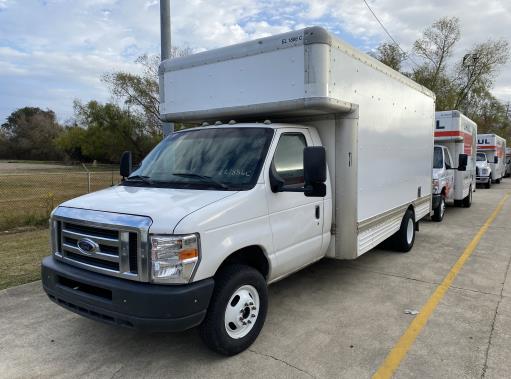 Used 2009 17 ' Box Truck for sale