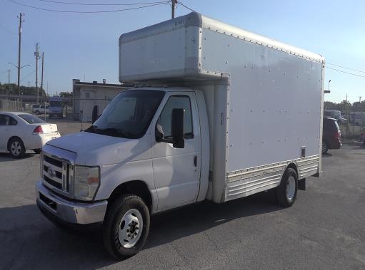 Used 2009 17 ' Box Truck for sale