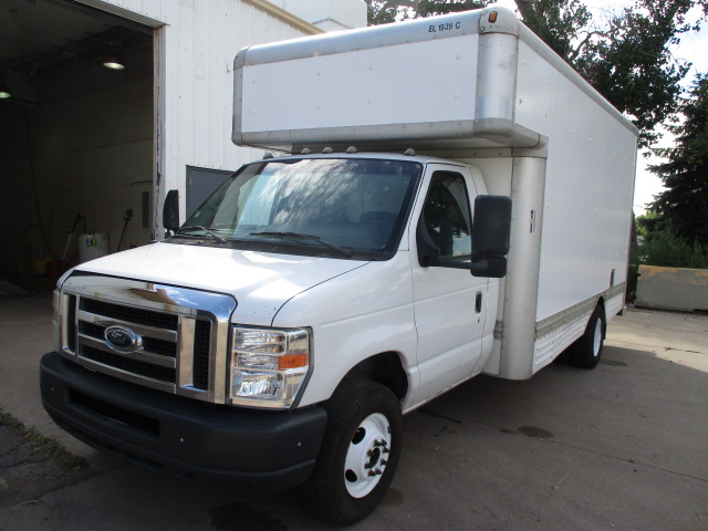 Used 2009 17 ' Box Truck for sale
