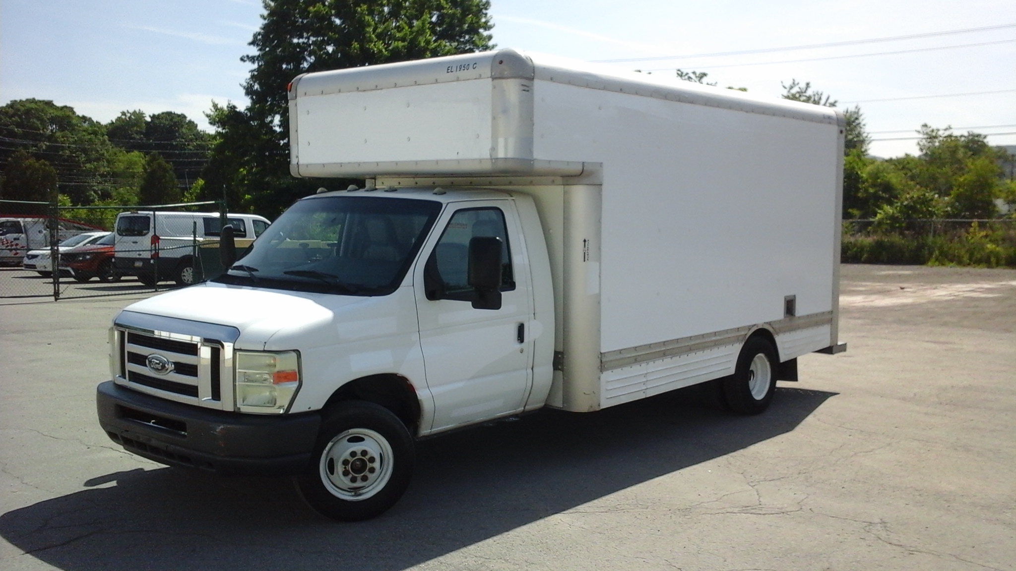 Used 2009 17 ' Box Truck for sale