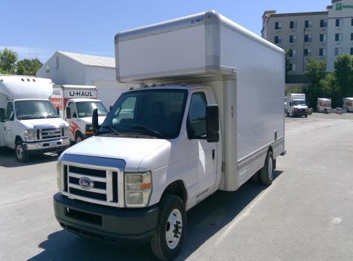 Used 2009 17 ' Box Truck for sale