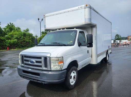Used 2009 17 ' Box Truck for sale