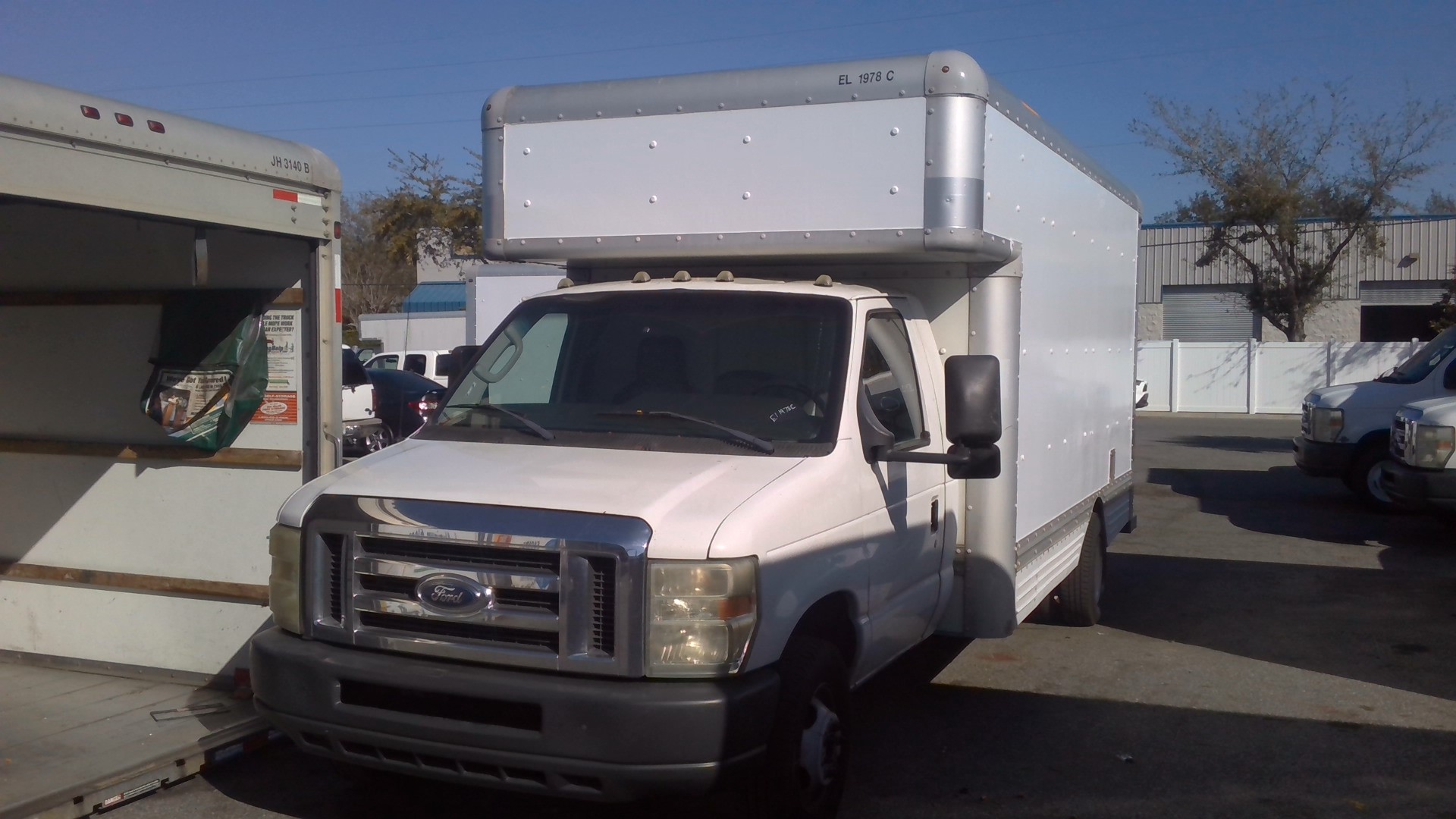 Used 2009 17 ' Box Truck for sale