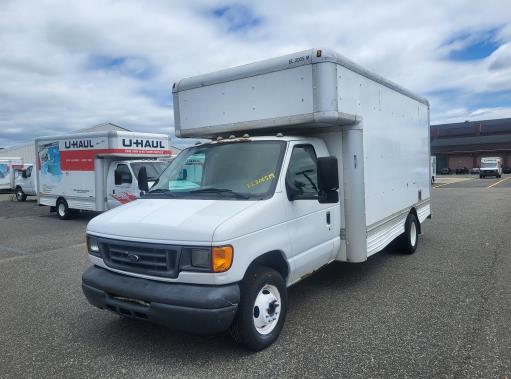 Used 2007 17 ' Box Truck for sale