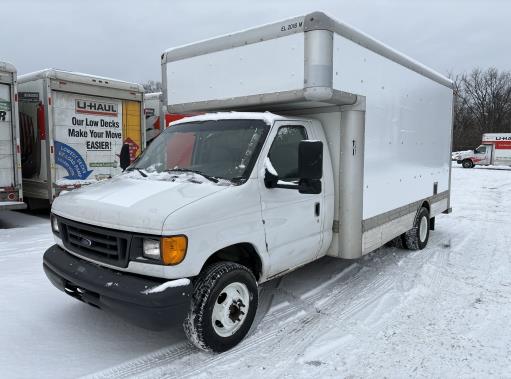 Used 2007 17 ' Box Truck for sale