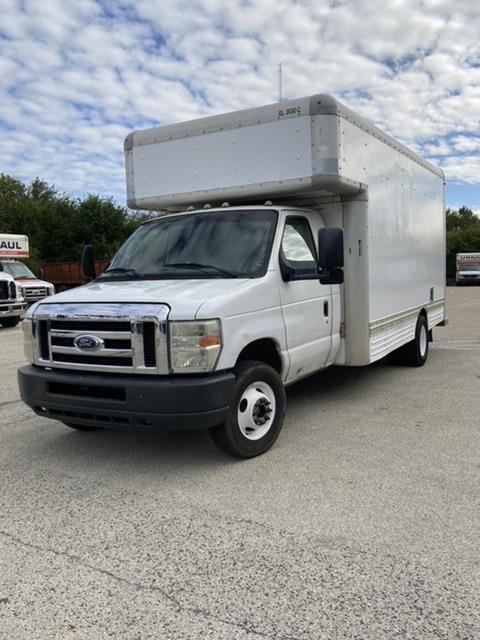 Used 2009 17 ' Box Truck for sale