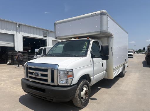 Used 2009 17 ' Box Truck for sale