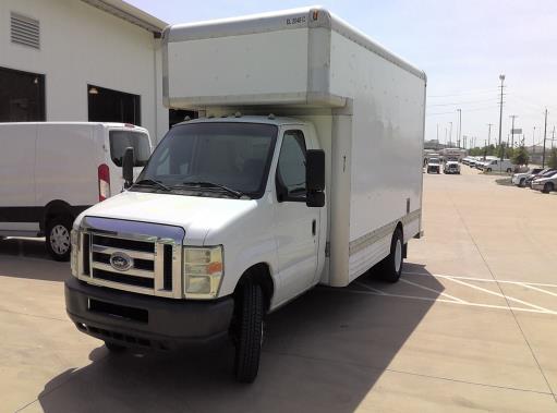 Used 2009 17 ' Box Truck for sale