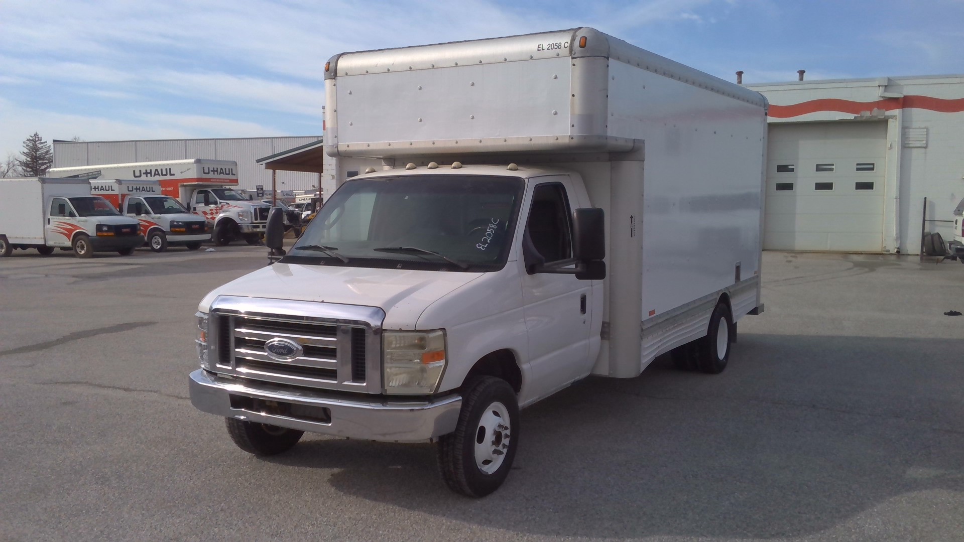 2009 17' Box Truck for Sale in Harrisburg, PA 17104 UHaul Truck Sales