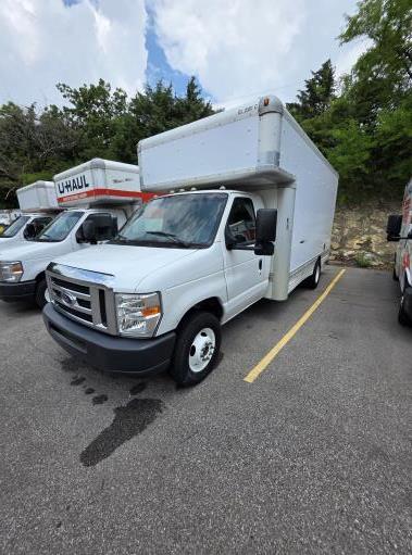 Used 2009 17 ' Box Truck for sale