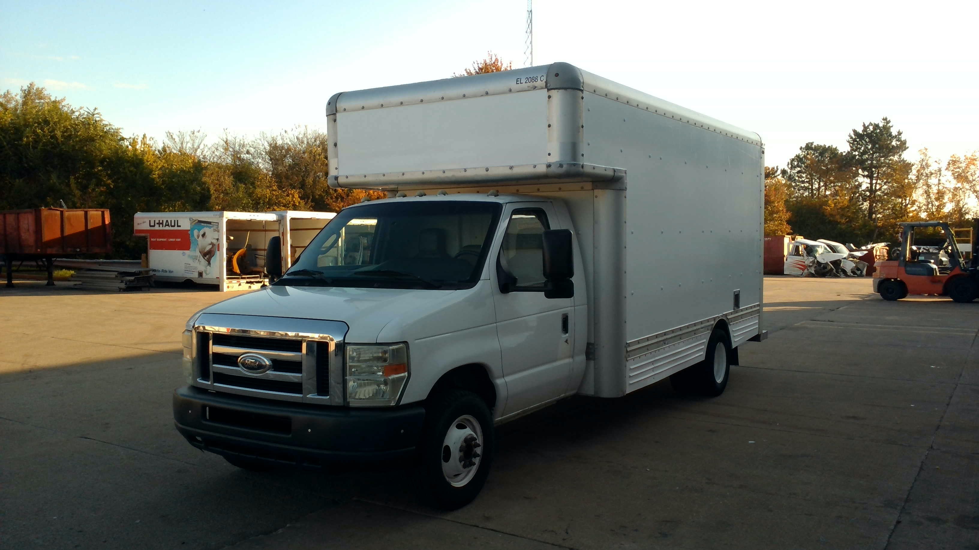 Used 2009 17 ' Box Truck for sale