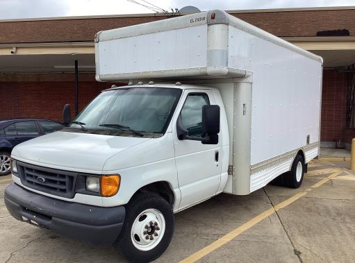 Used 2007 17 ' Box Truck for sale