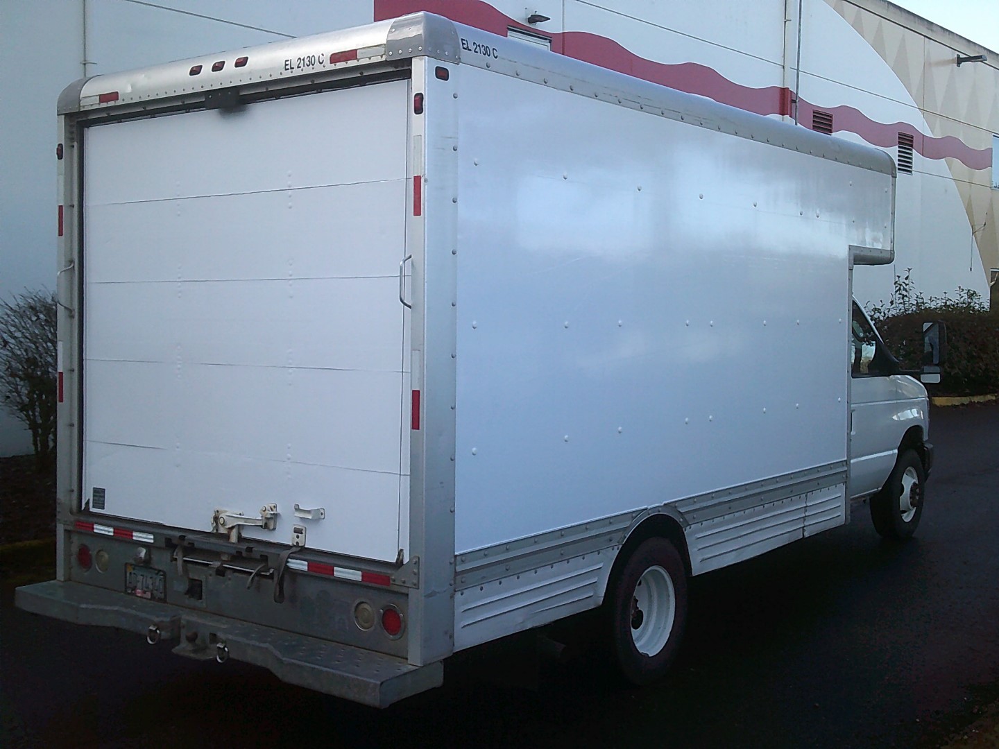 Camión con caja de 17 ft 2009 a la venta en WA 98444 UHaul